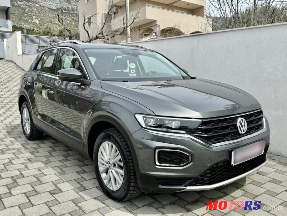 2019' Volkswagen T-Roc 1,6 Tdi photo #4