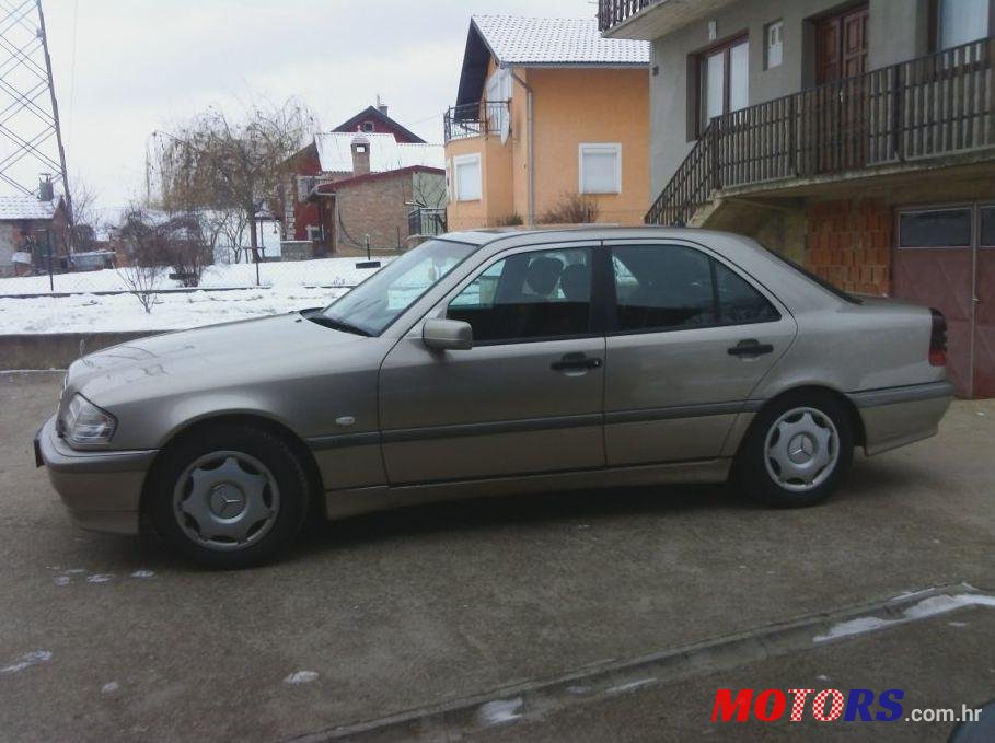 1999' Mercedes-Benz C-Klasa 220 Cdi photo #2