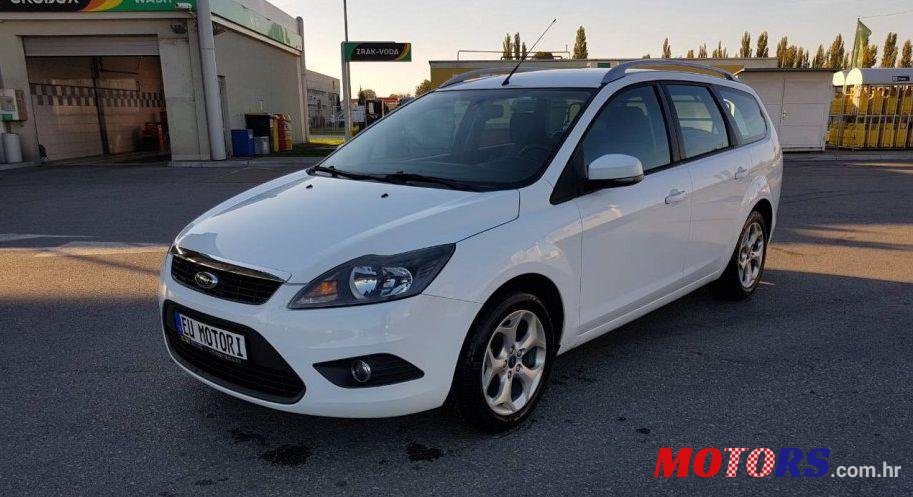 2011' Ford Focus Karavan photo #1