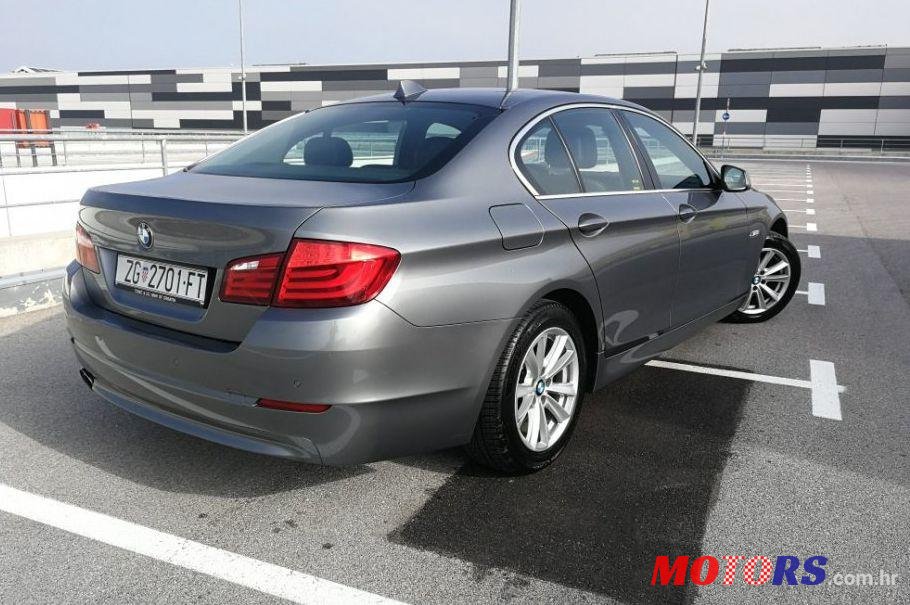 2011' BMW Serija 5 520D photo #2