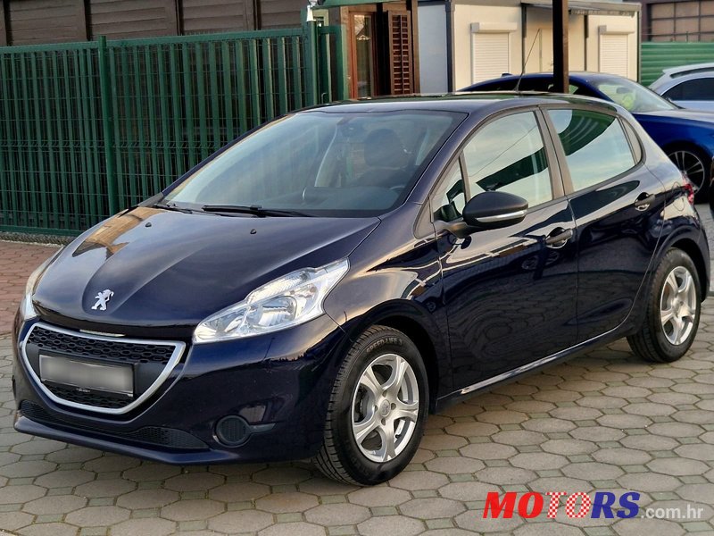2013' Peugeot 208 1,0 Vti photo #1
