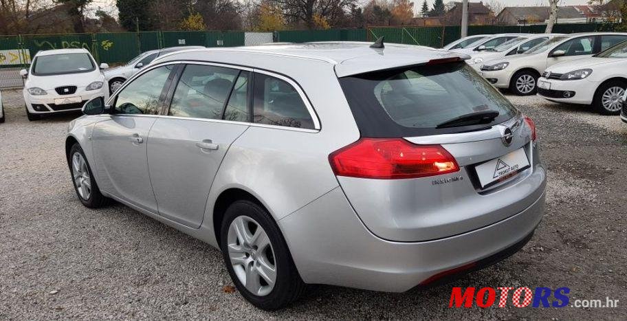 2012' Opel Insignia Karavan photo #2