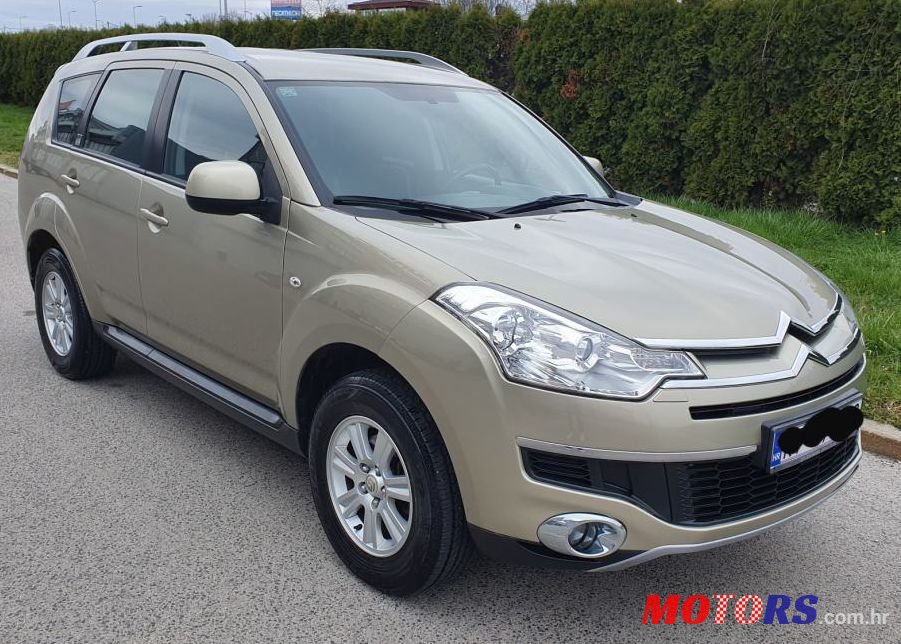 2009' Citroen C-Crosser 2.4 photo #1