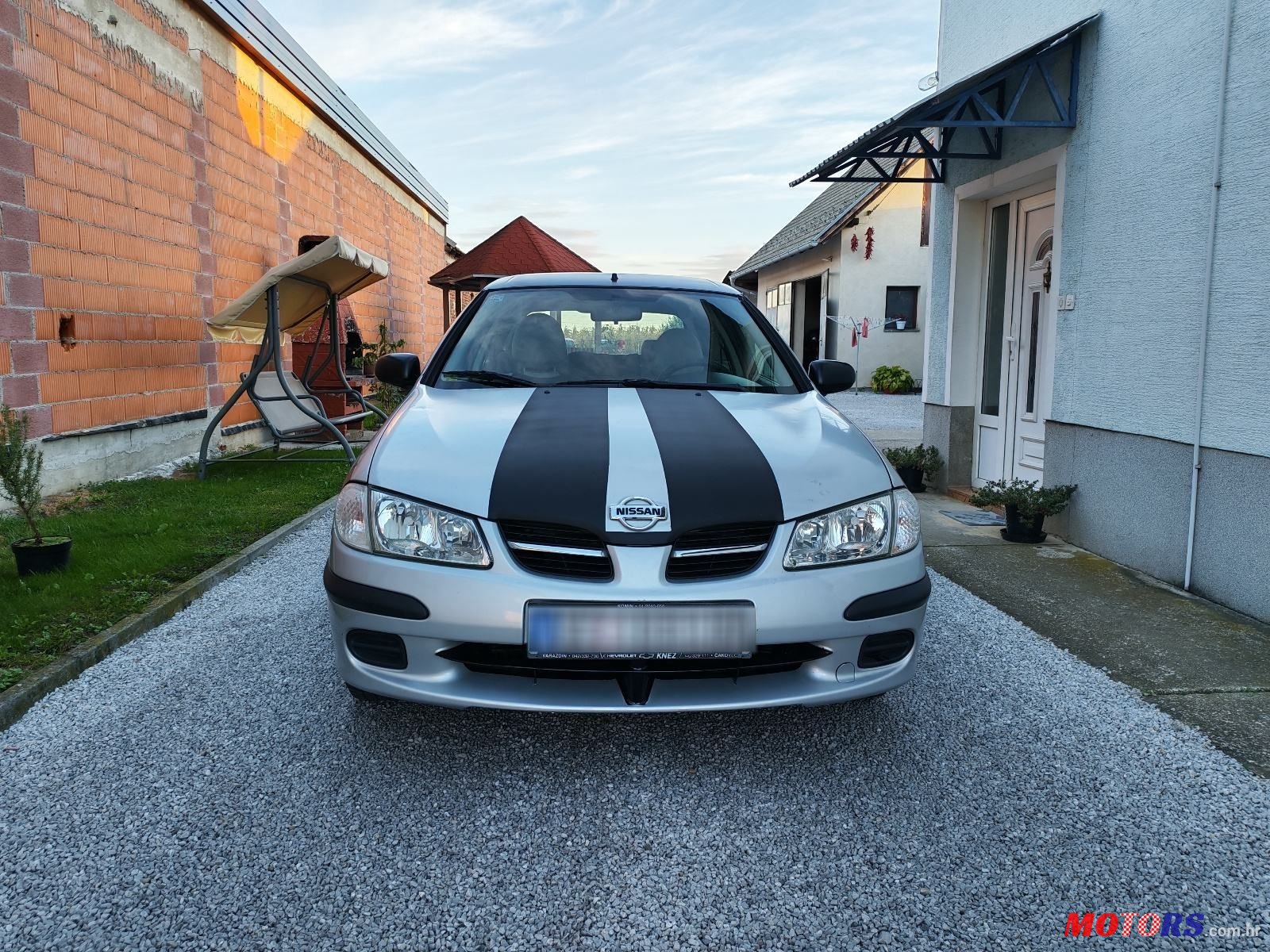 2002' Nissan Almera 1,5 16V photo #1