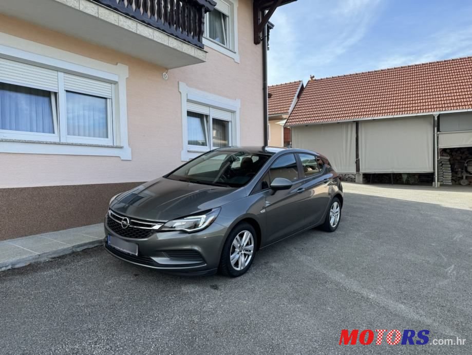 2017' Opel Astra 1.6 Cdti photo #1