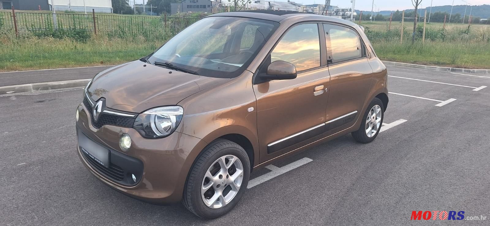 2015' Renault Twingo Tce 90 photo #1