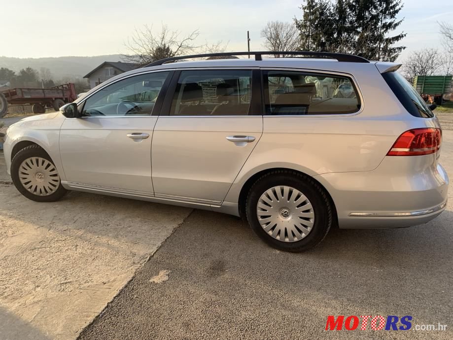 2012' Volkswagen Passat Variant photo #4