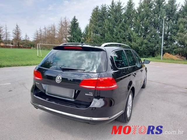 2013' Volkswagen Passat Variant photo #6