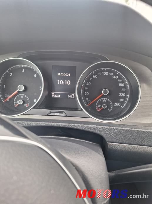 2013' Volkswagen Golf VII photo #6