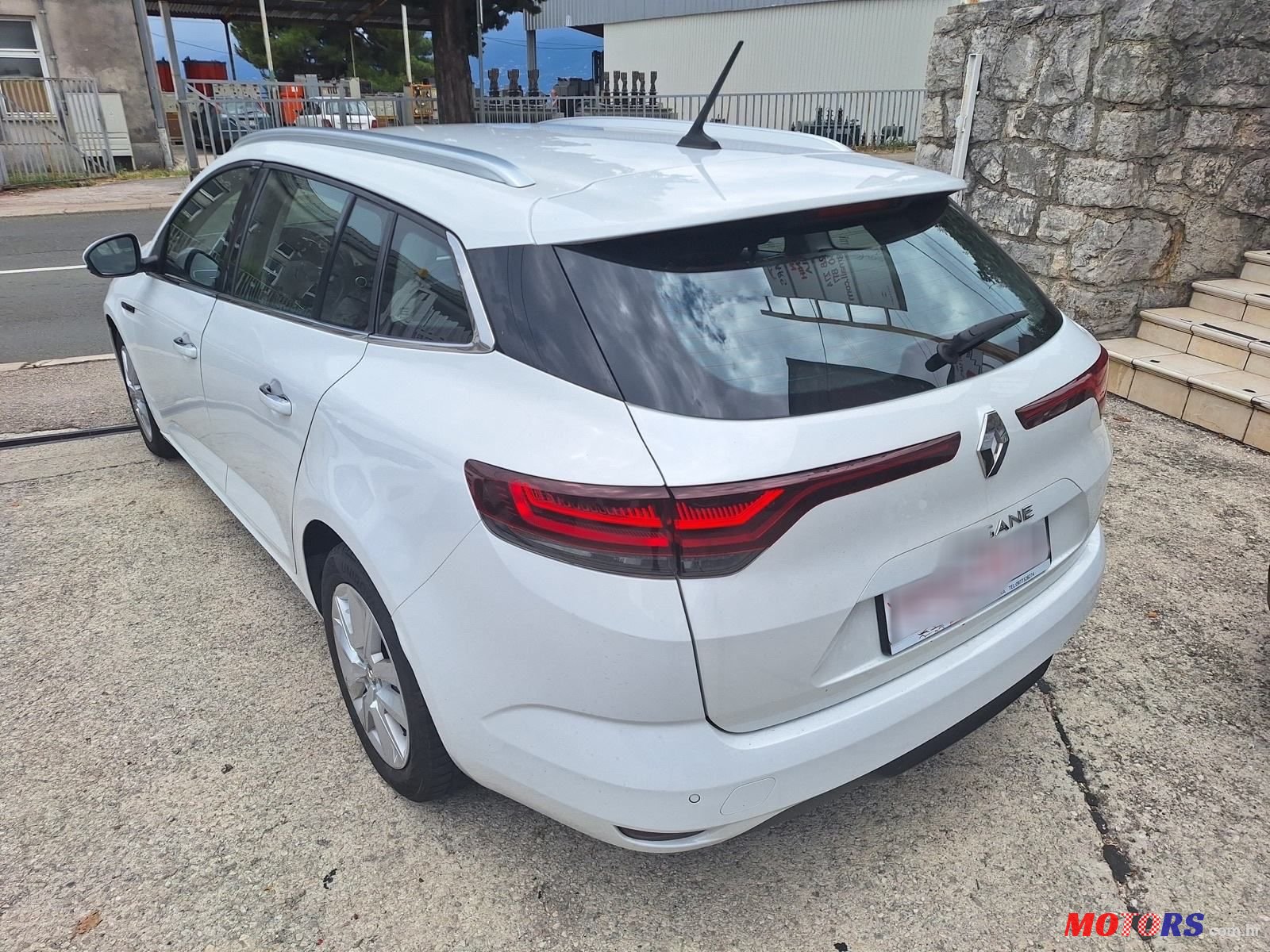 2021' Renault Megane Blue Dci 115 photo #3