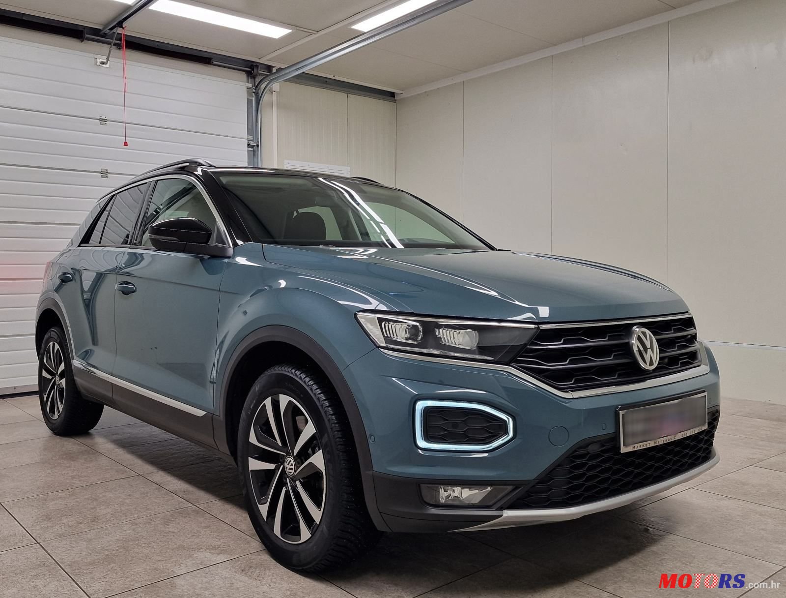 2019' Volkswagen T-Roc 2,0 photo #1
