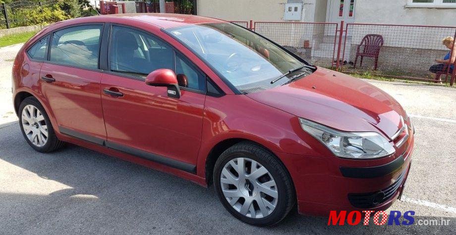 2008' Citroen C4 1,6 I 16V photo #1
