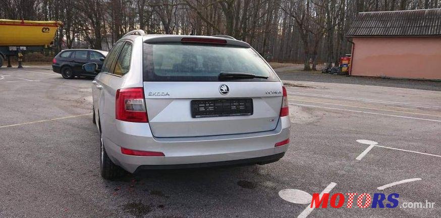 2014' Skoda Octavia Combi photo #3