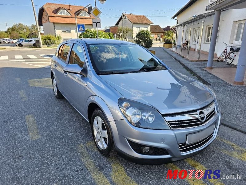 2009' Opel Astra 1,4 photo #2