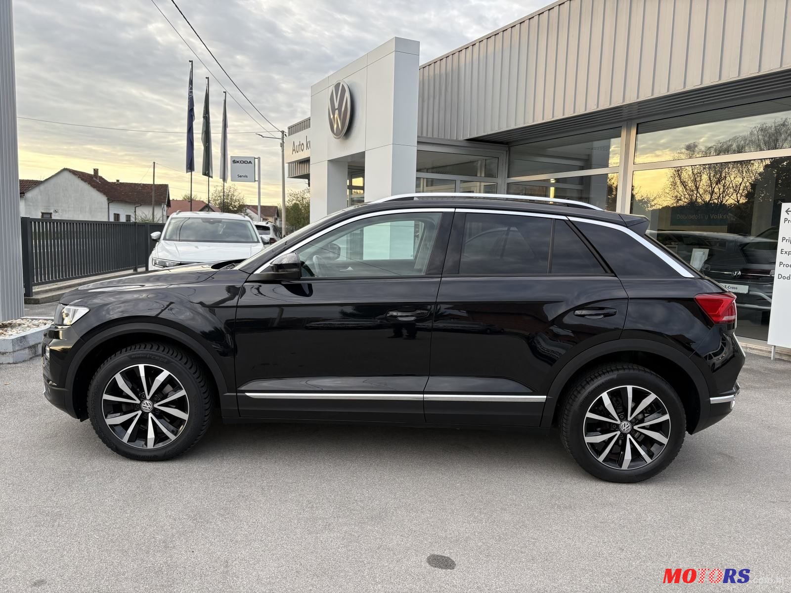 2019' Volkswagen T-Roc 1,0 Tsi photo #4