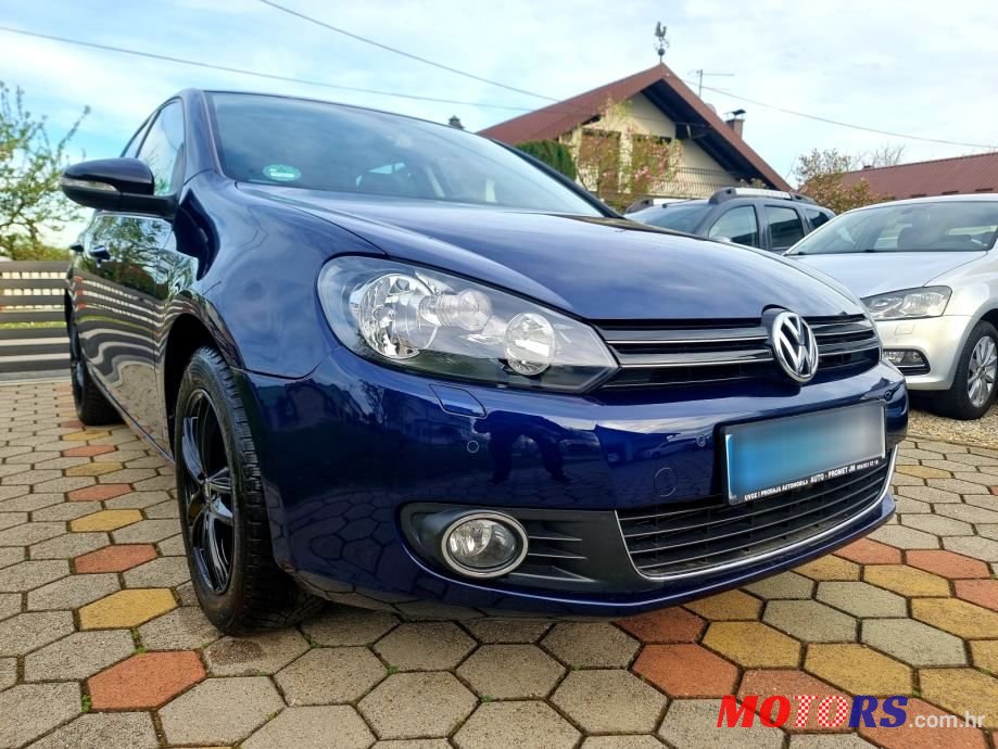 2011' Volkswagen Golf VI 1,2 Tsi photo #3
