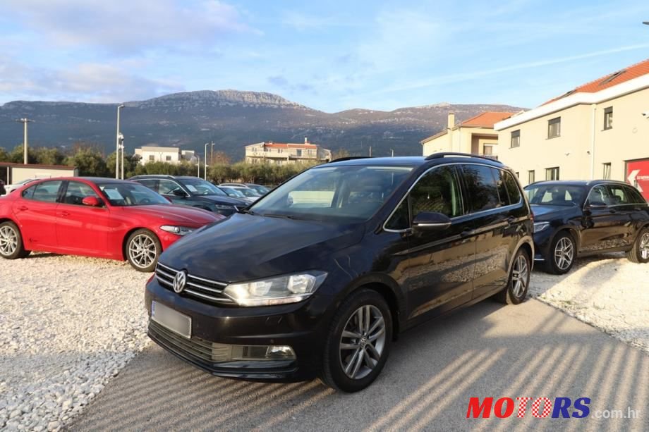 2017' Volkswagen Touran 2,0 Tdi photo #1