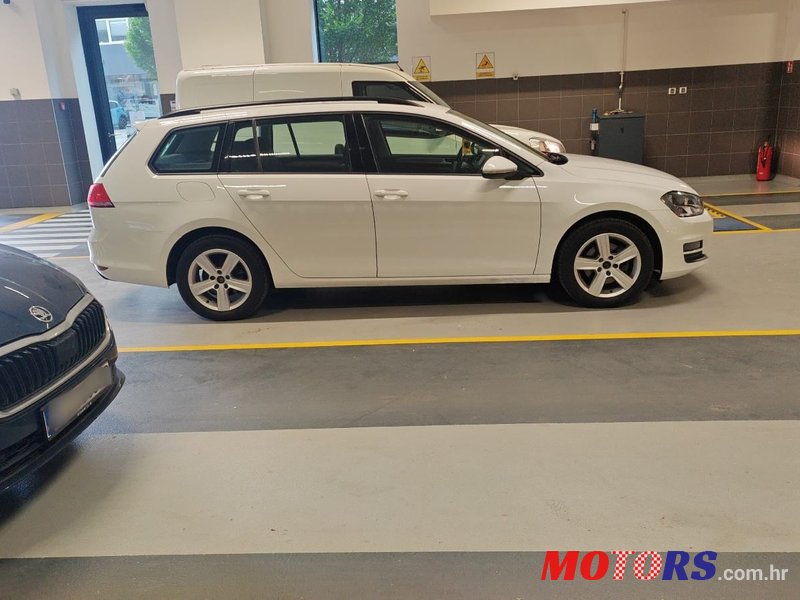 2015' Volkswagen Golf VII Variant photo #2