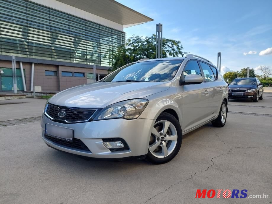 2012' Kia Ceed Sportswagon photo #1