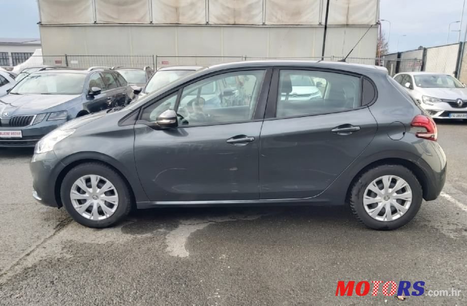 2017' Peugeot 208 photo #3