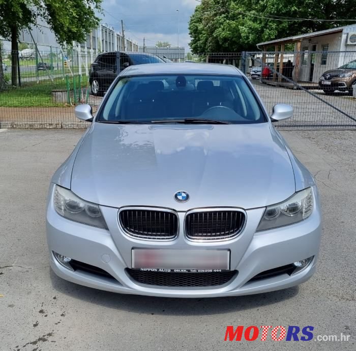 2010' BMW Serija 3 318D photo #2