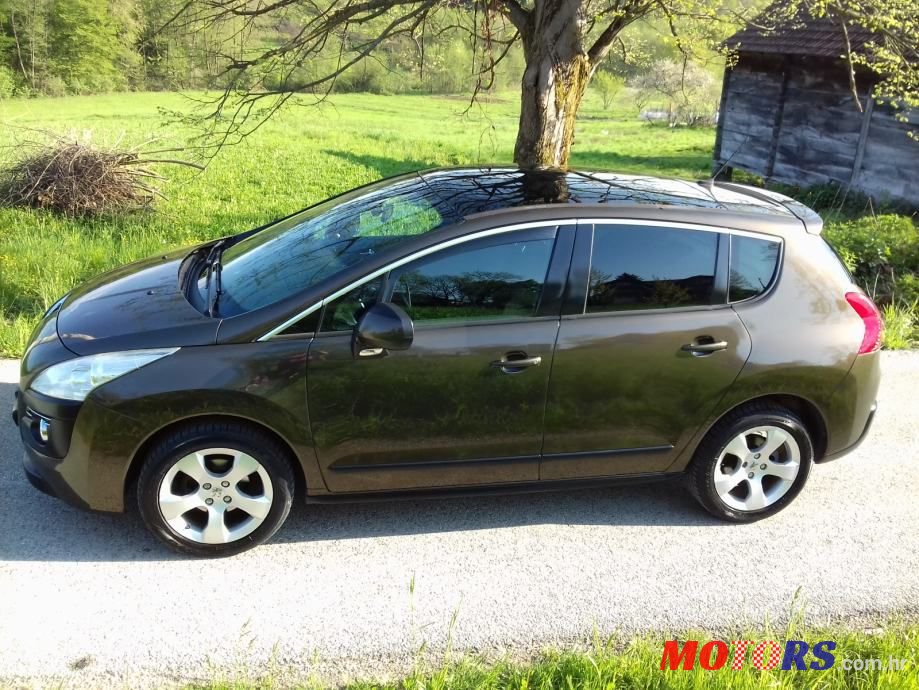 2011' Peugeot 3008 1,6 Hdi photo #1