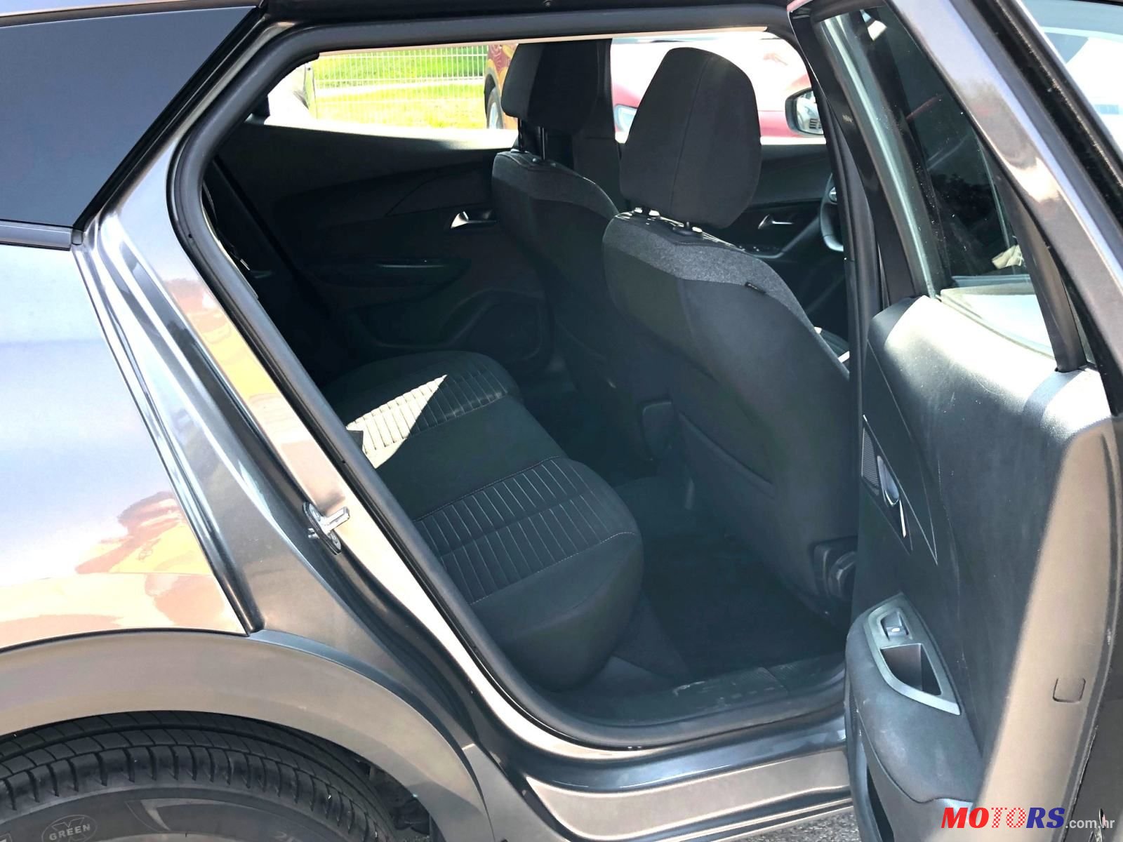 2021' Peugeot 2008 1,5 Bluehdi photo #5