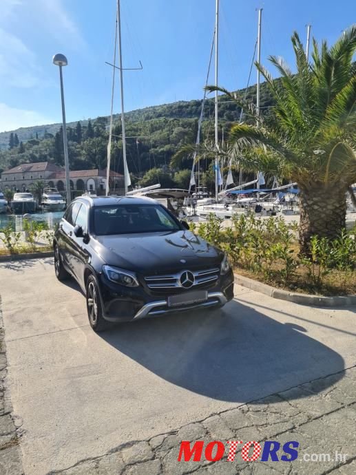 2017' Mercedes-Benz GLC 250 D photo #2
