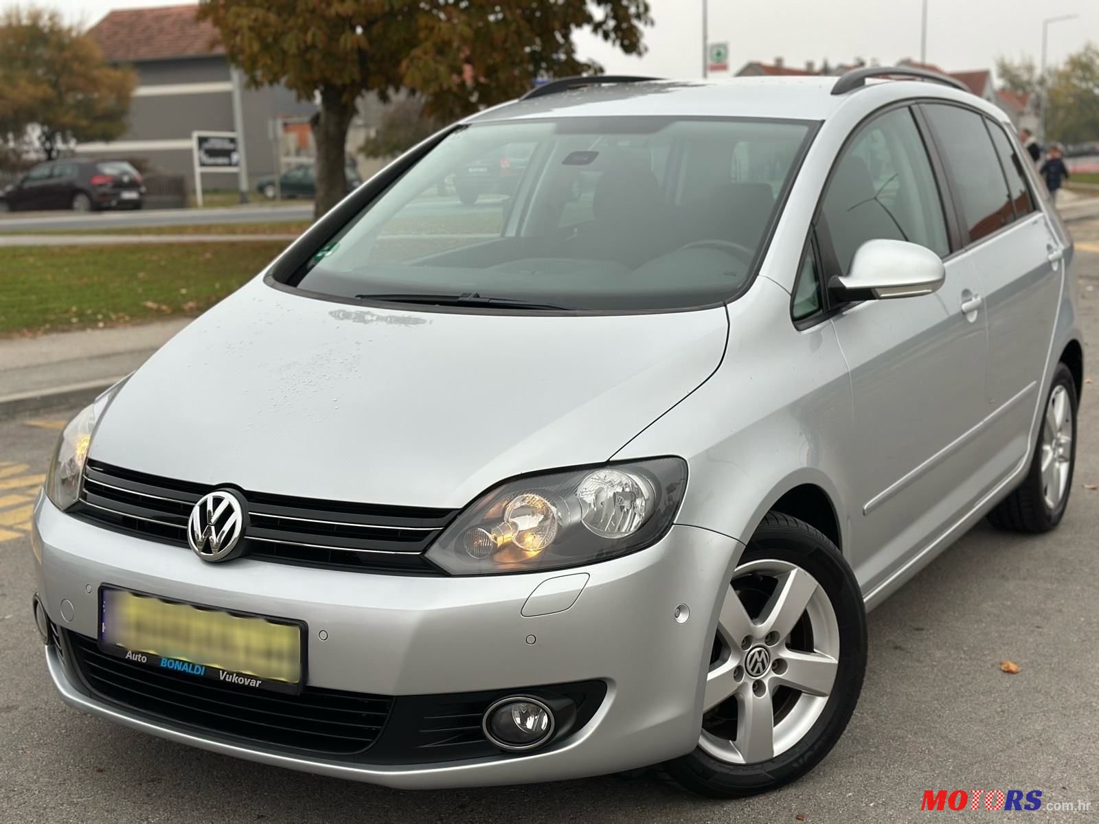 2011' Volkswagen Golf Plus 1,6 Tdi photo #1