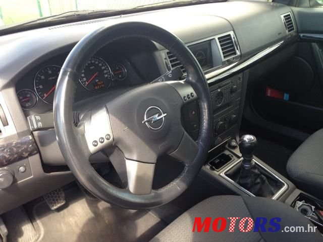 2004' Opel Signum 3,0 V6 Dt photo #6