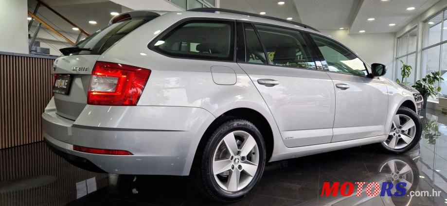 2017' Skoda Octavia Combi photo #6