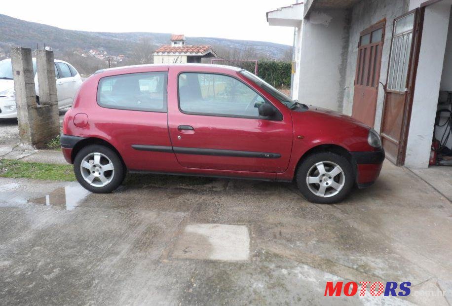 2000' Renault Clio 1,4 photo #1