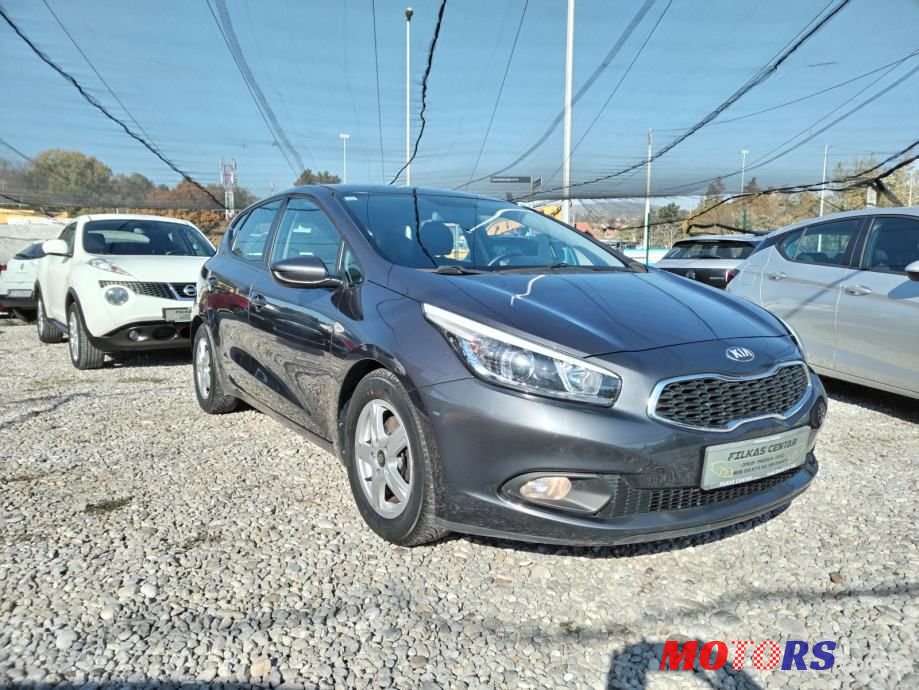 2012' Kia Ceed photo #5