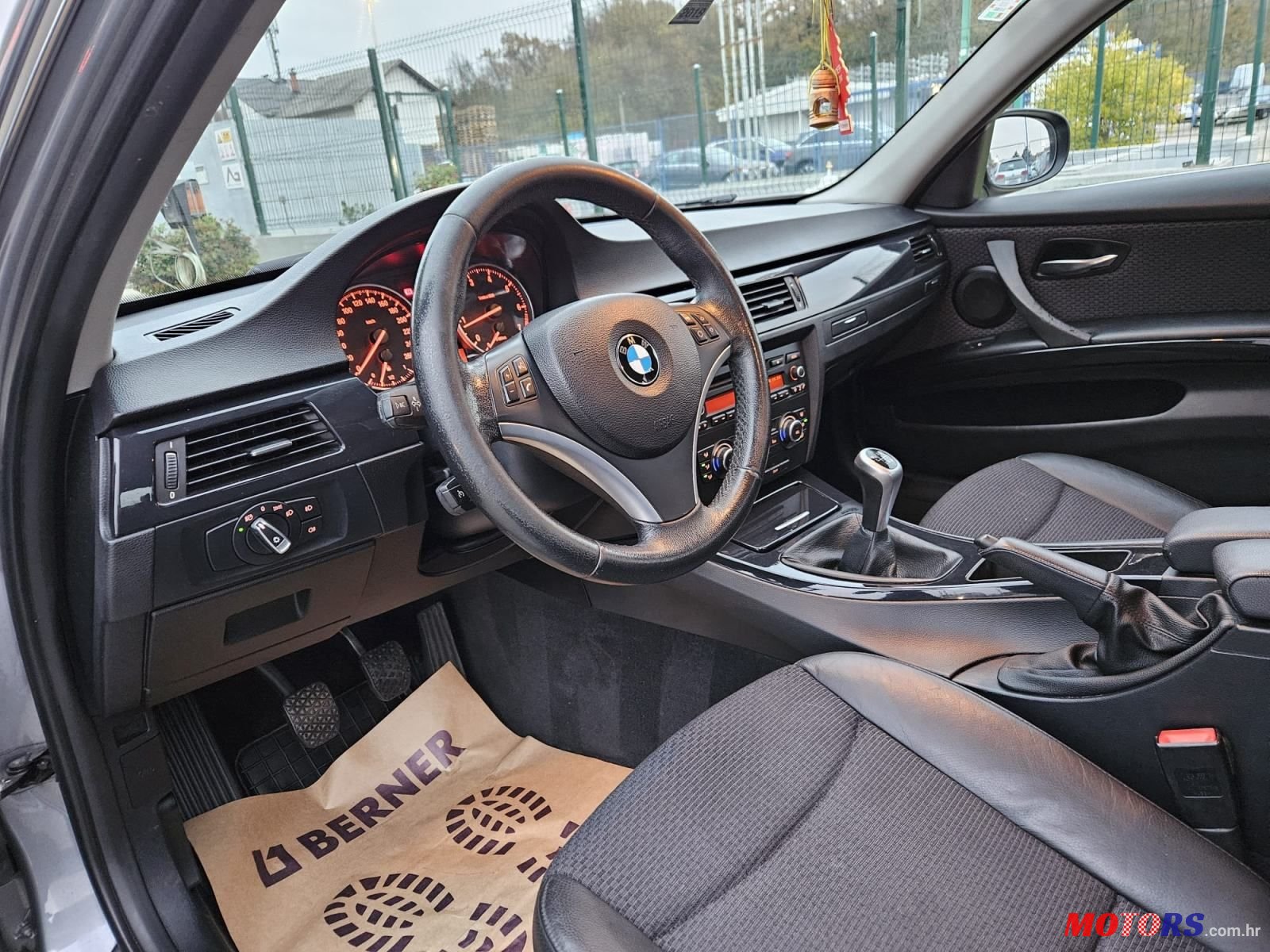 2011' BMW i3 Limuzina photo #5