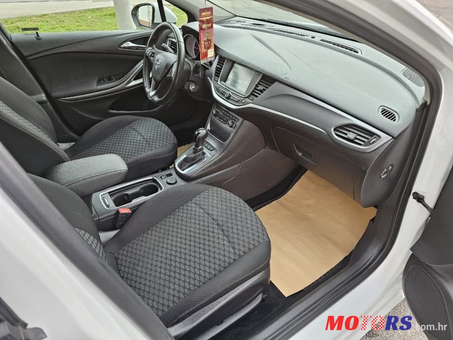 2018' Opel Astra 1.6 Cdti photo #2