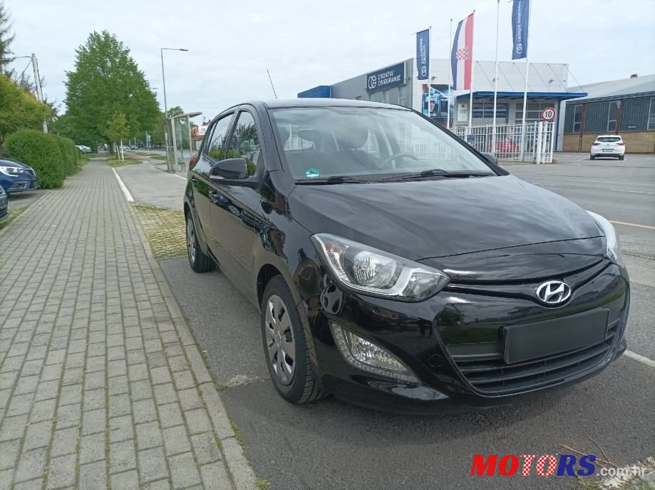 2014' Hyundai i20 1,2 photo #3