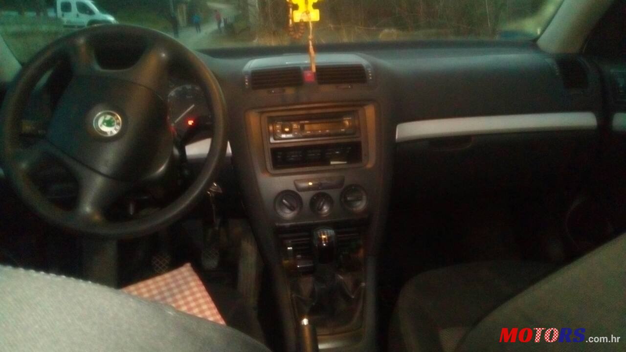 2007' Skoda Octavia photo #3