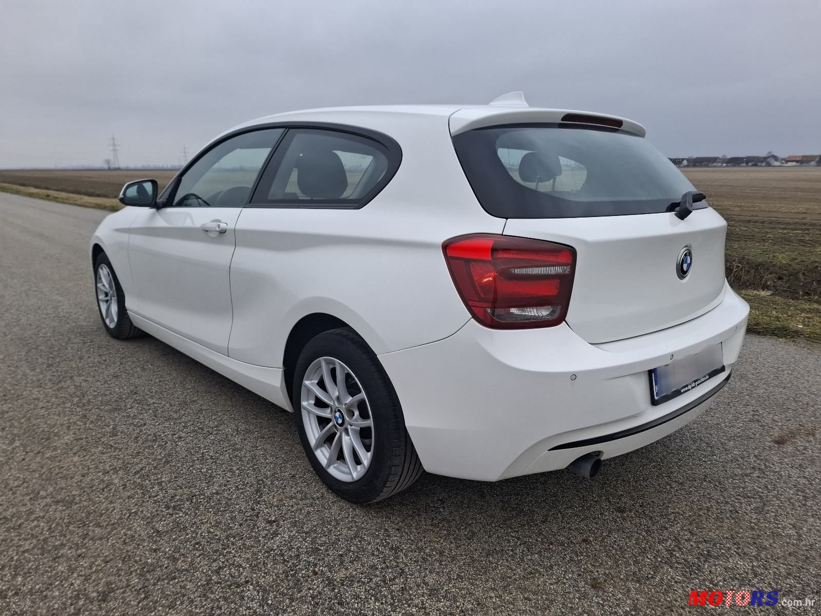 2013' BMW Serija 1 116D photo #6