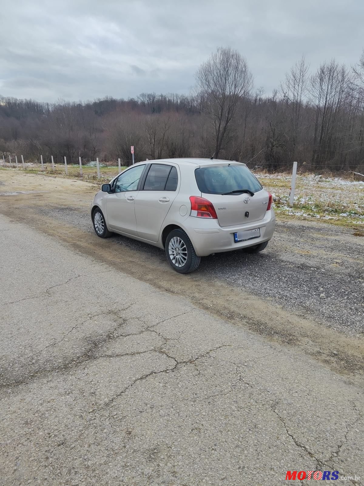 2009' Toyota Yaris 1,3 Vvt-I photo #3