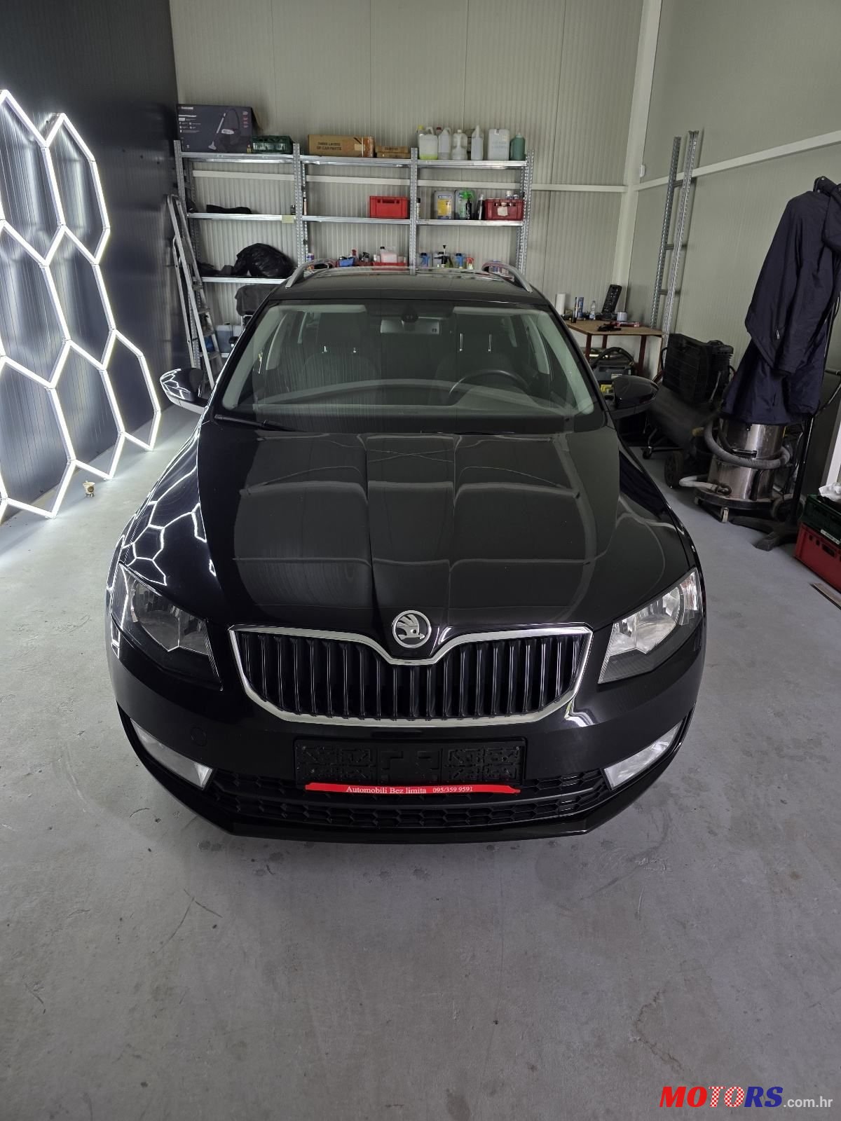 2014' Skoda Octavia Combi photo #4