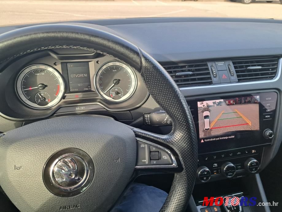 2019' Skoda Octavia Combi photo #6