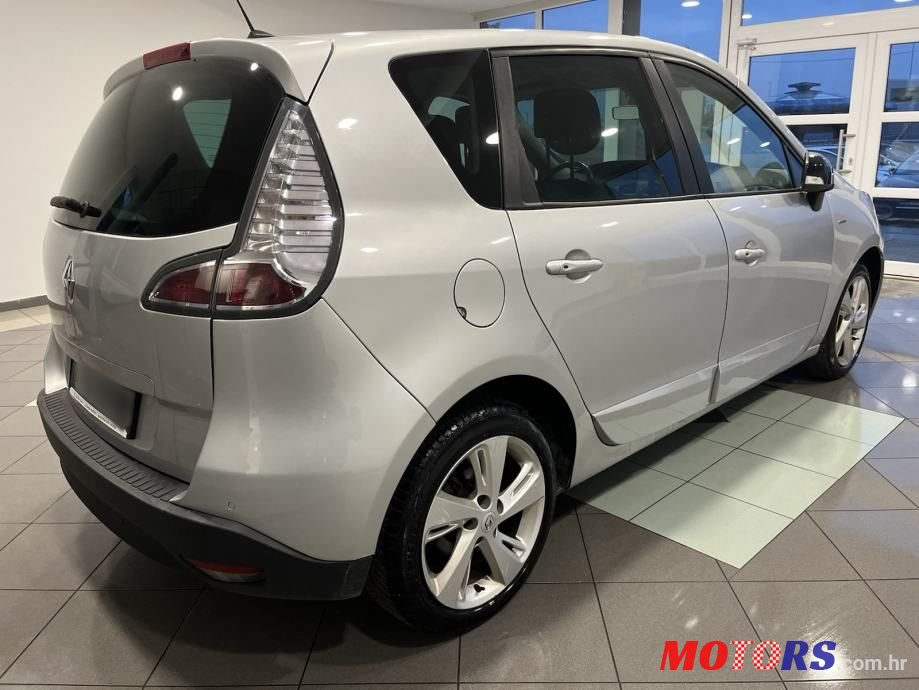 2015' Renault Scenic Dci photo #4