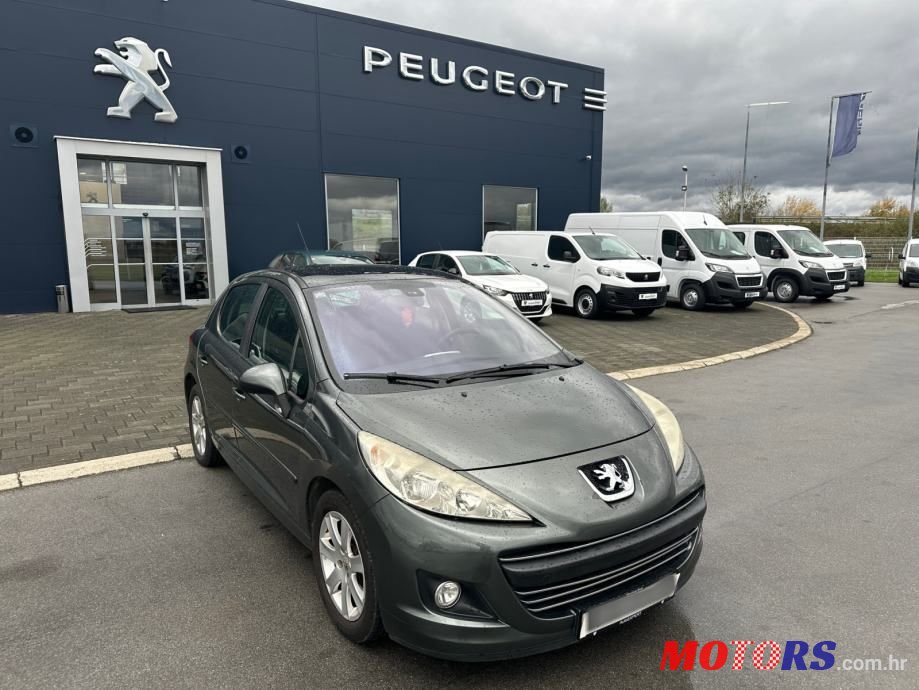 2006' Peugeot 207 1,6 Hdi photo #1