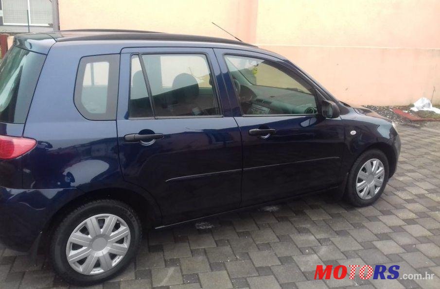 2004' Mazda 2 Cd68 photo #4
