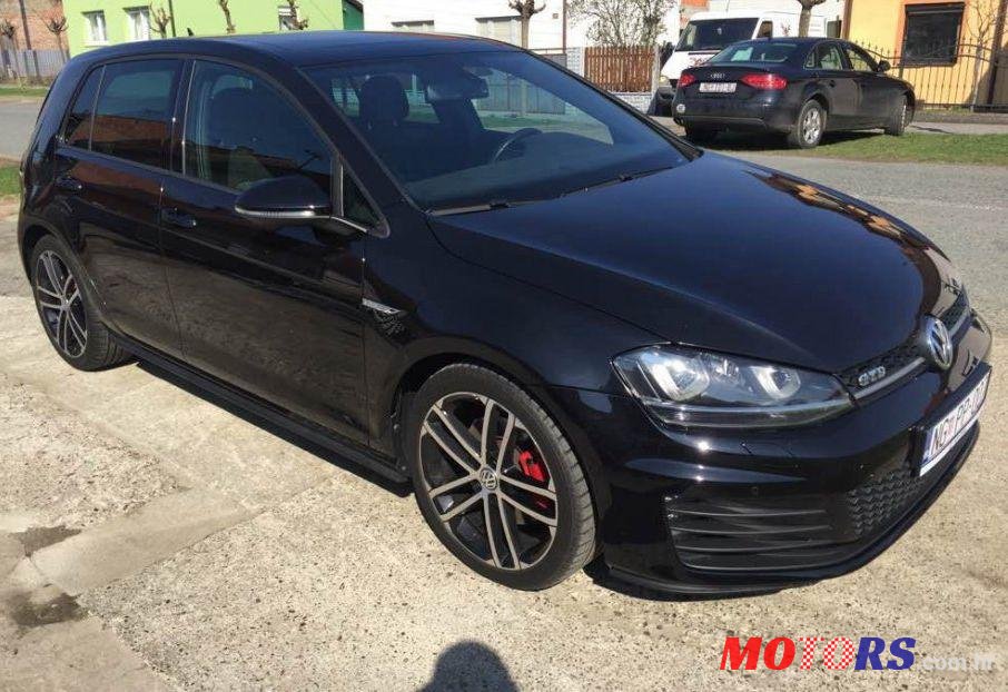2013' Volkswagen Golf VII 2,0 Tdi Bmt photo #1