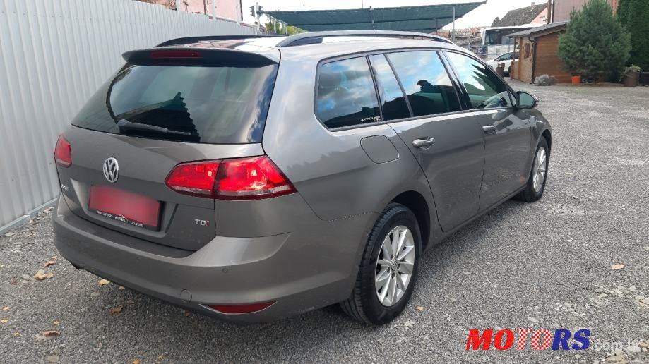 2014' Volkswagen Golf 7 Variant photo #3