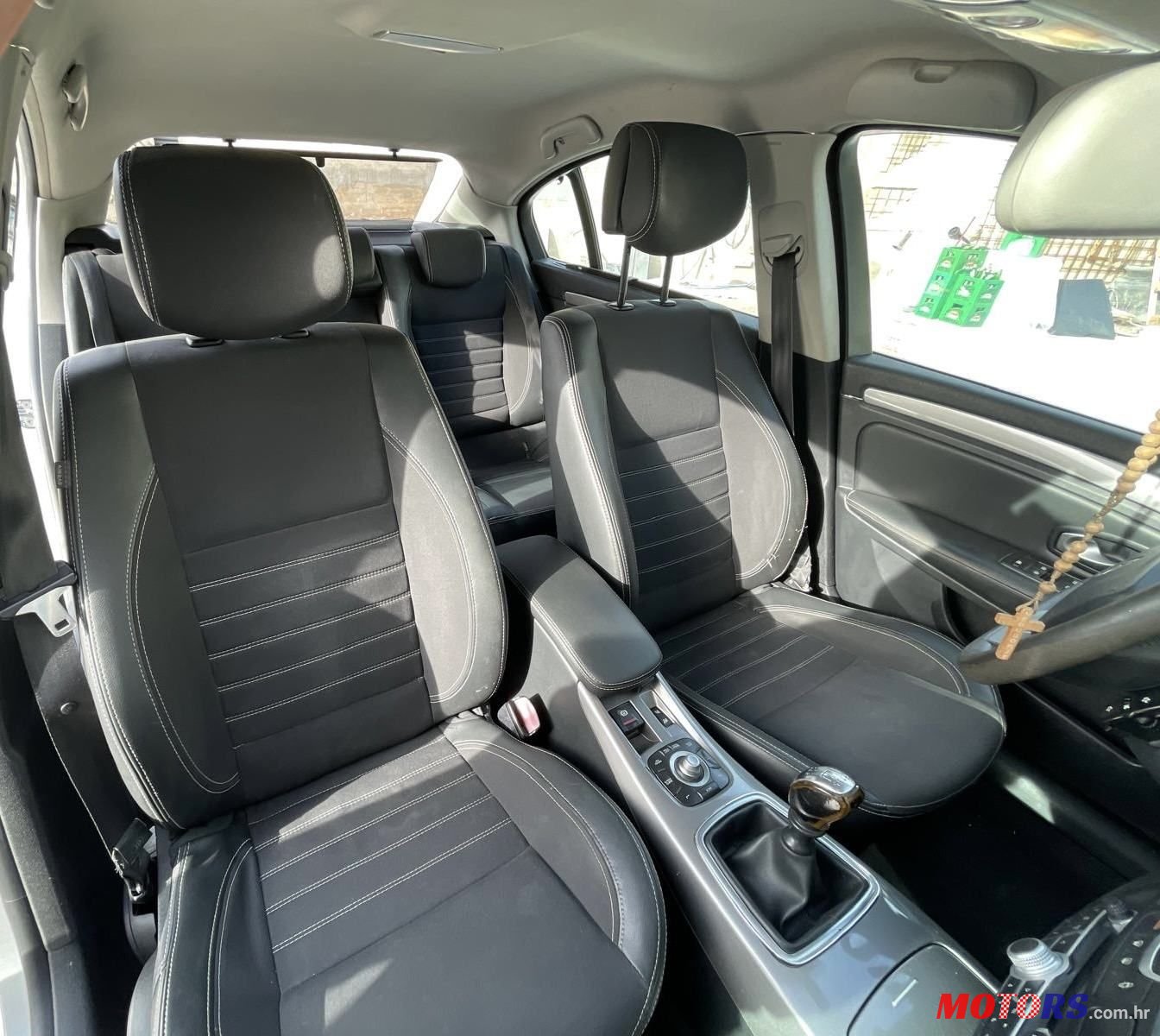 2010' Renault Laguna 1,5 Dci photo #4
