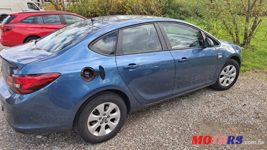 2018' Opel Astra 1.6 Cdti photo #2