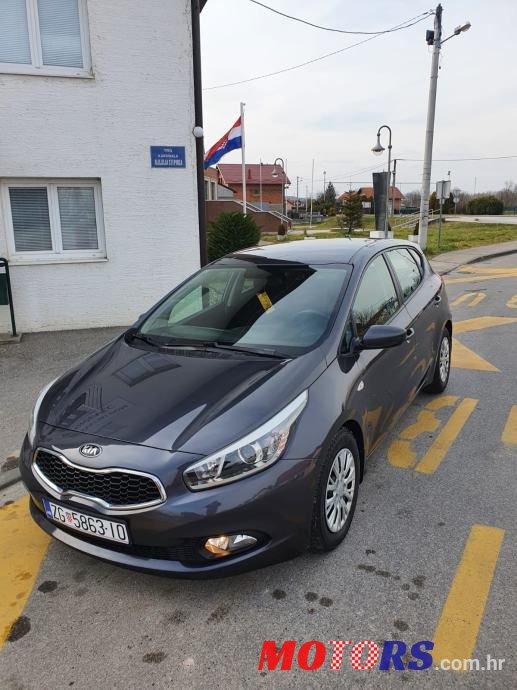 2012' Kia Ceed photo #2