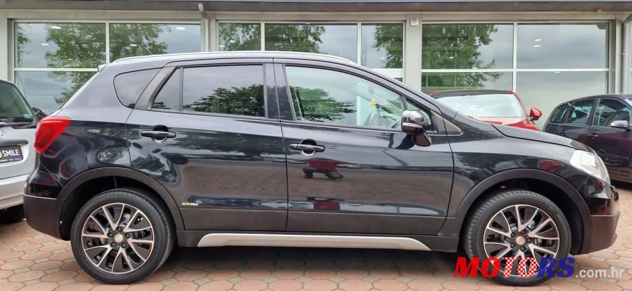 2013' Suzuki Sx4 S-Cross 1,6 photo #5